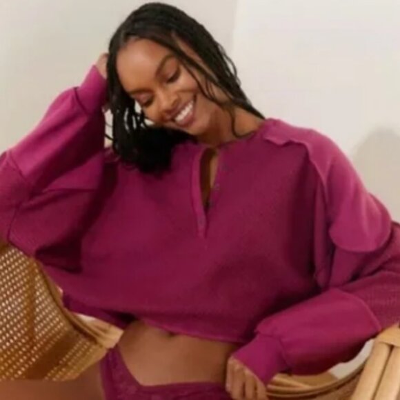 NWT Urban Outfitters Out from Under Mel Cozy Pieced Henley Top - Picture 1 of 4